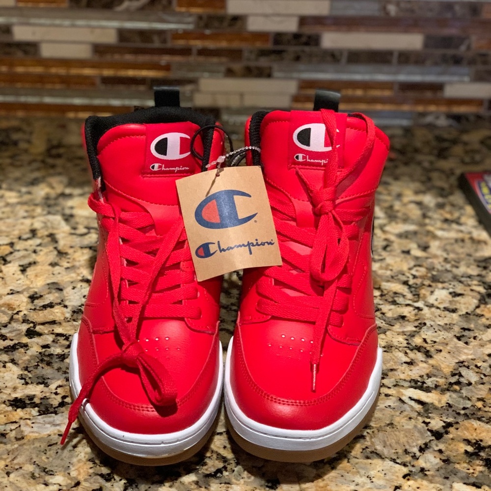 Court Hi Red Champions